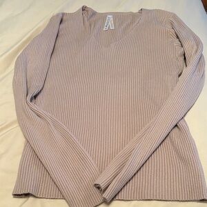 Stoosh Ribbed V-Neck Sweater Lavender Cozy collection size medium women’s v neck